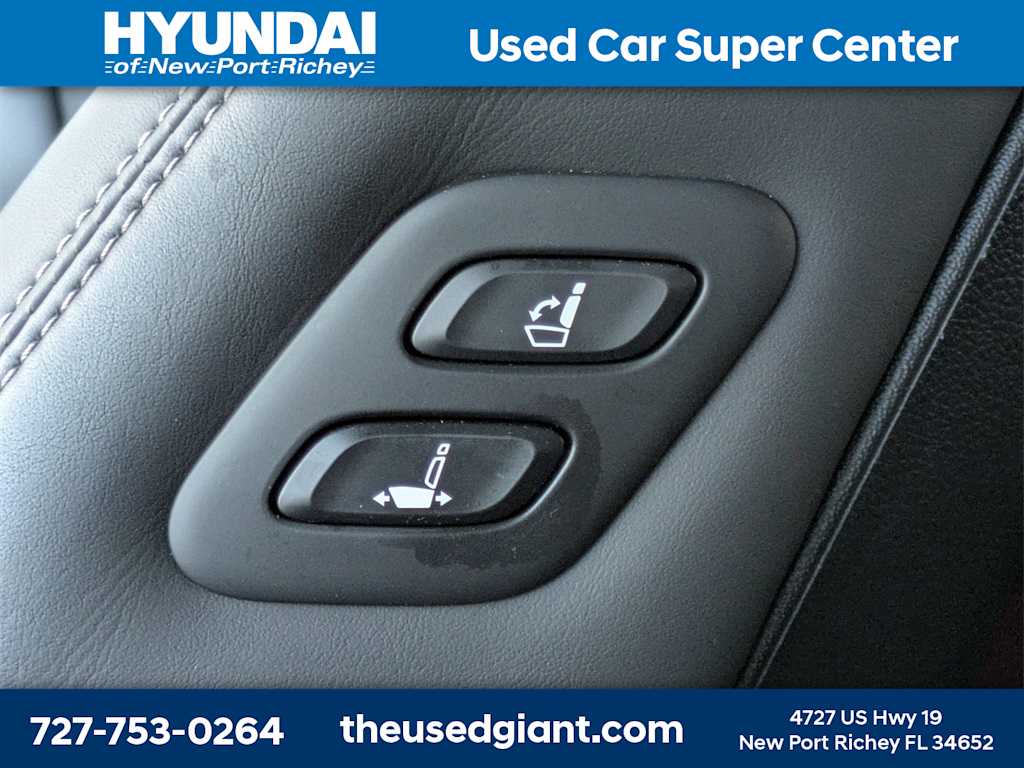 Thumbnail: 2022 Genesis GV70 - 26