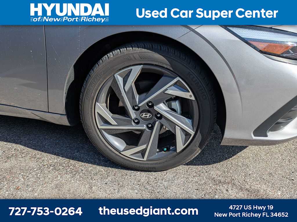 Thumbnail: 2025 Hyundai Elantra - 5