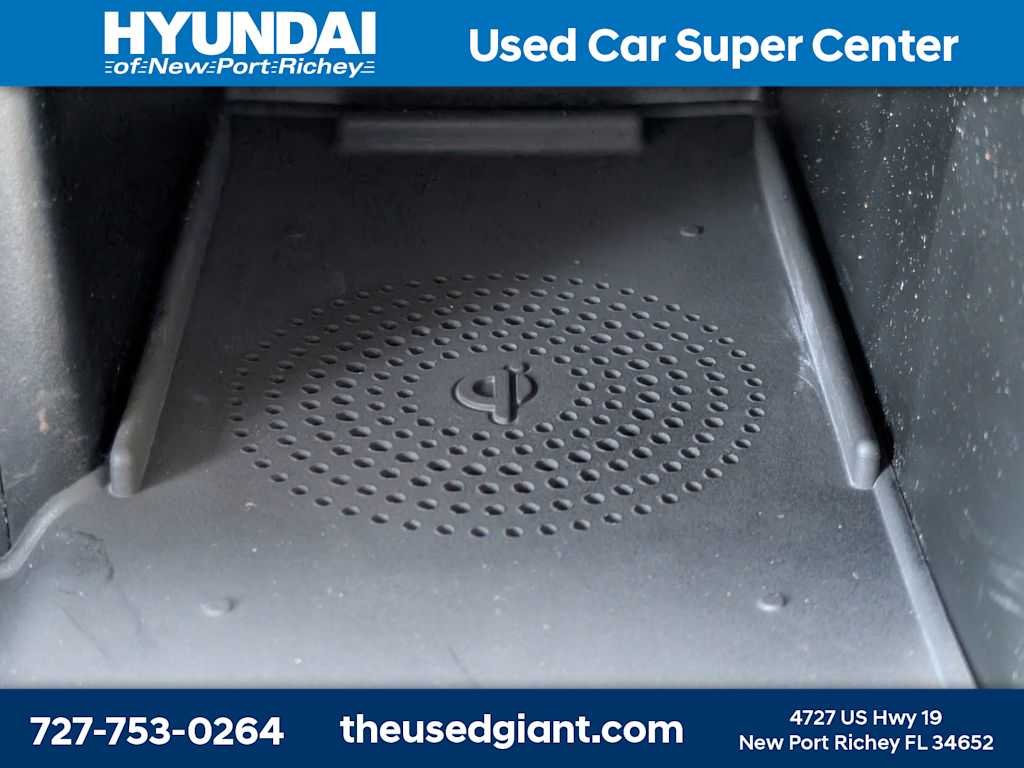 Thumbnail: 2020 Kia Cadenza - 26