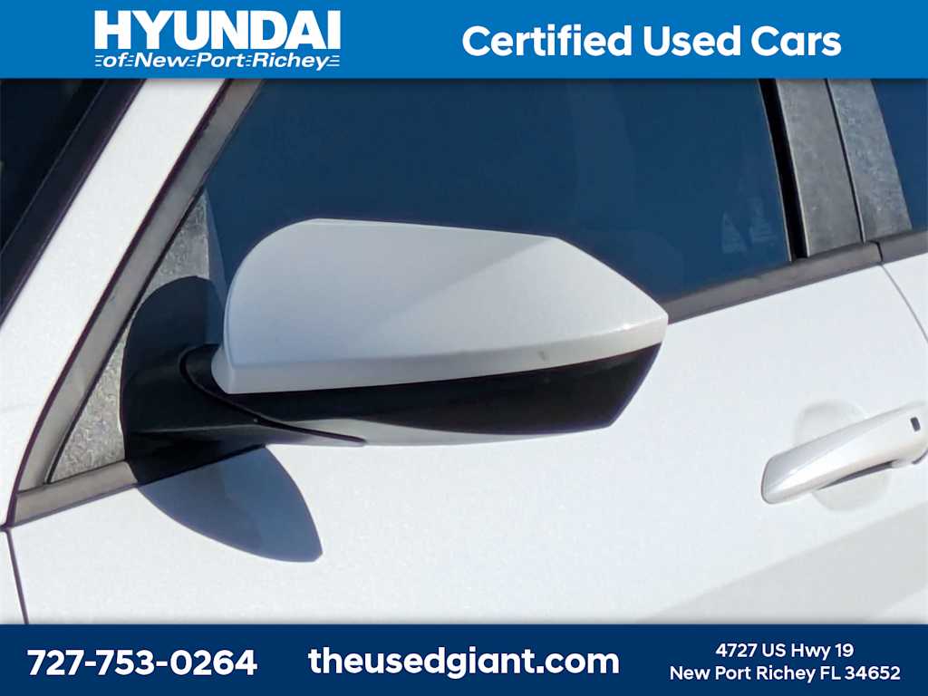 Thumbnail: 2022 Hyundai Elantra - 11