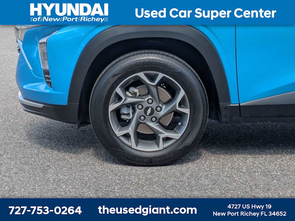 Thumbnail: 2025 Chevrolet Trax - 10