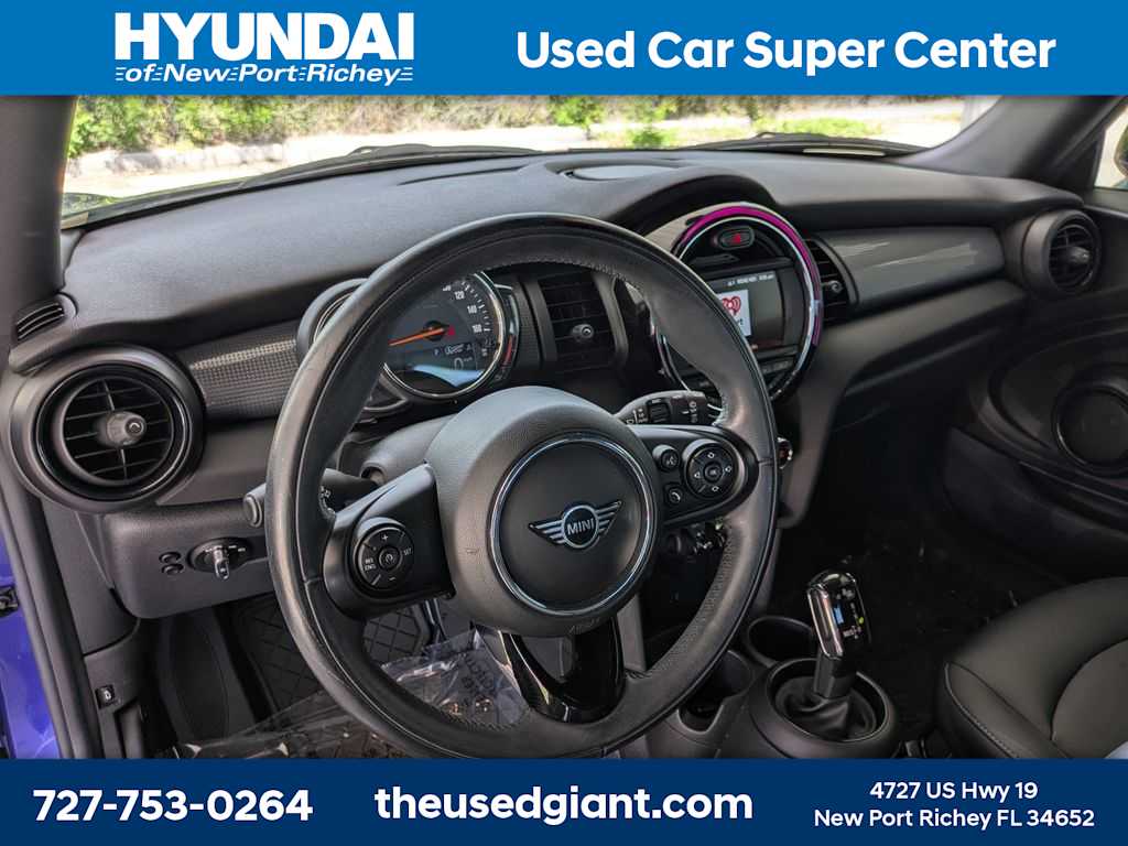Thumbnail: 2020 MINI Cooper Hardtop - 18