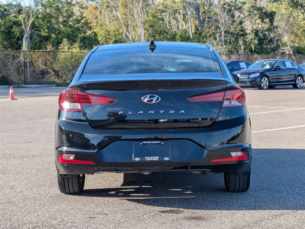 Thumbnail: 2020 Hyundai Elantra - 4