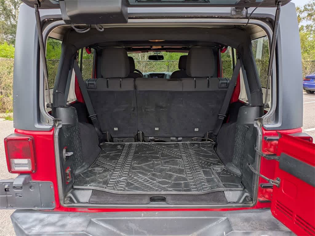 Thumbnail: 2015 Jeep Wrangler - 12