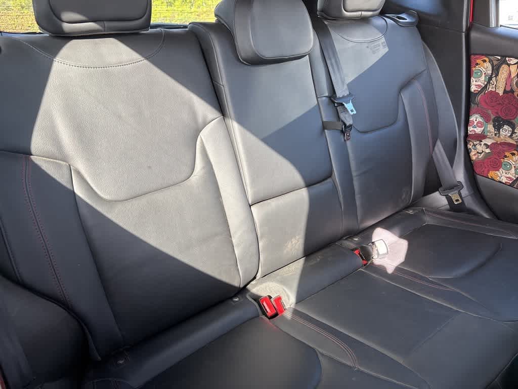 Thumbnail: 2016 Jeep Renegade - 9