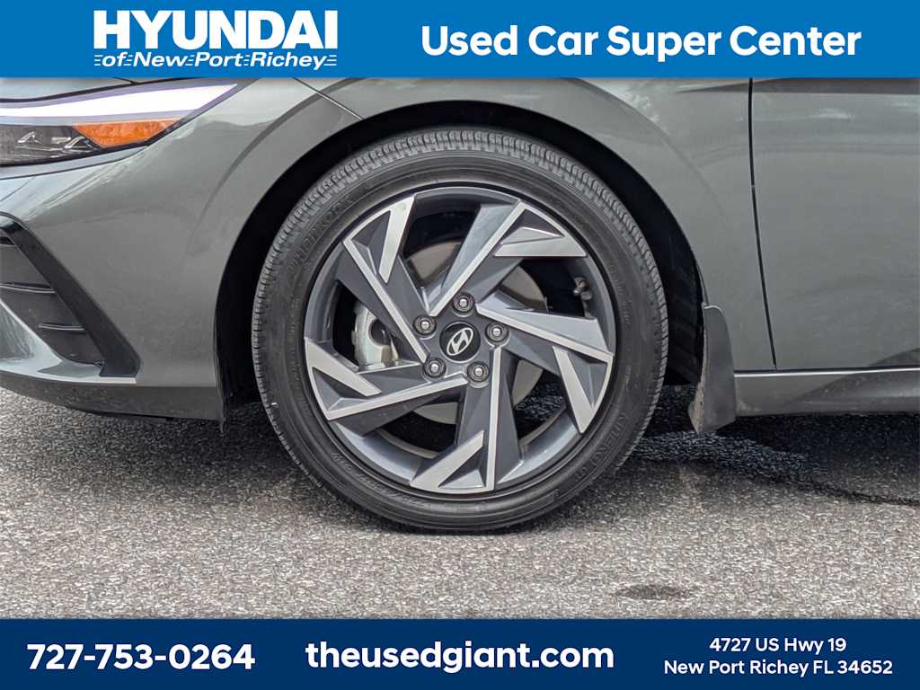 Thumbnail: 2025 Hyundai Elantra - 10