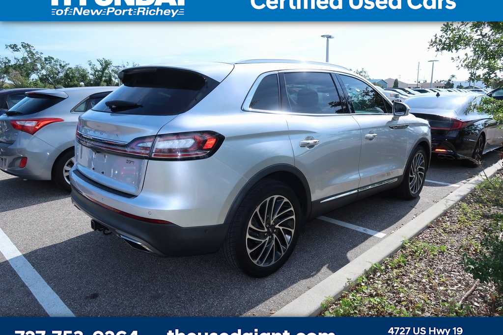 Thumbnail: 2019 Lincoln Nautilus - 3