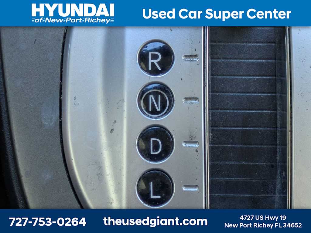 Thumbnail: 2012 Nissan Sentra - 22