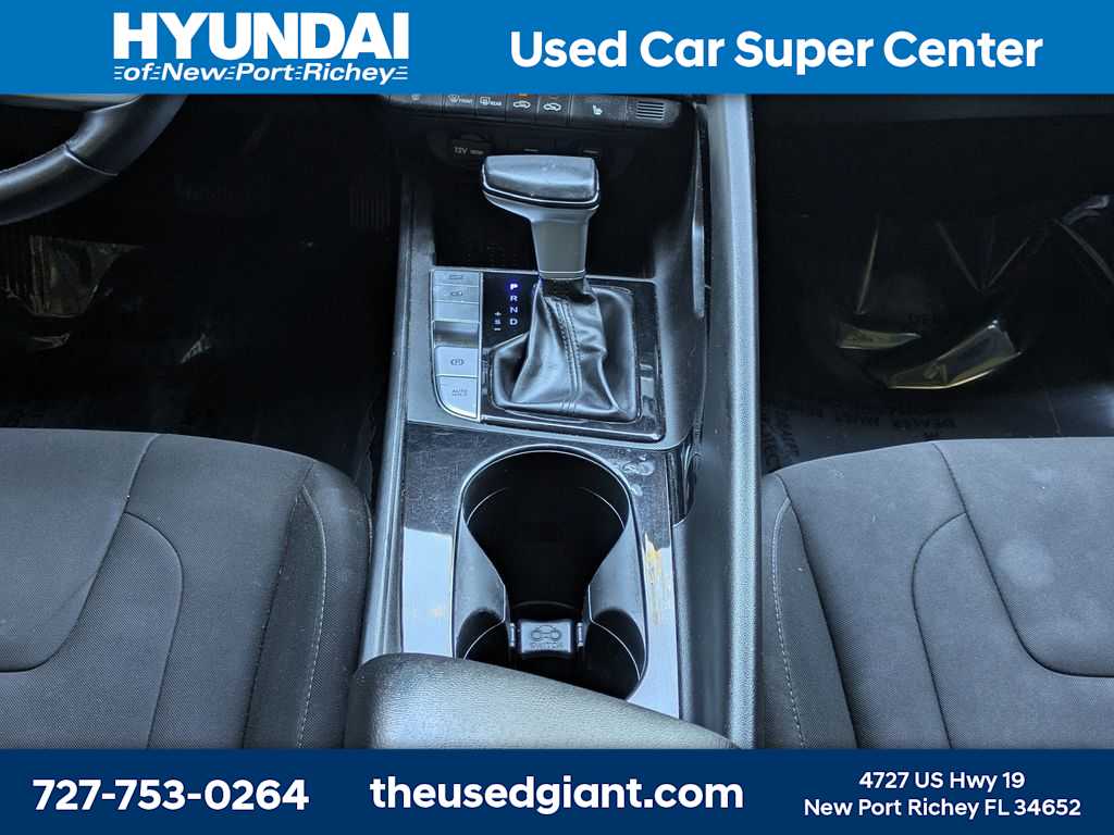 Thumbnail: 2023 Hyundai Elantra - 18