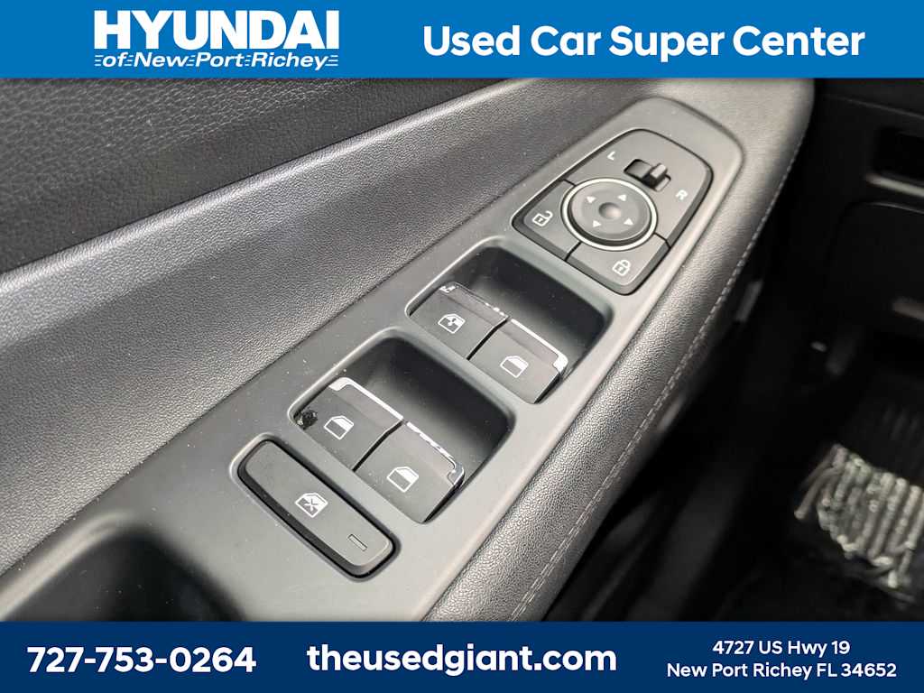Thumbnail: 2021 Hyundai Santa Fe - 28