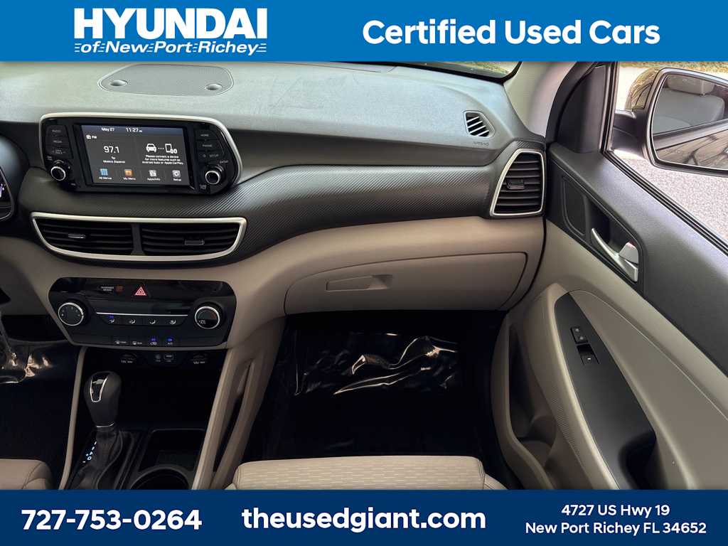 2020 Hyundai Tucson SE 16