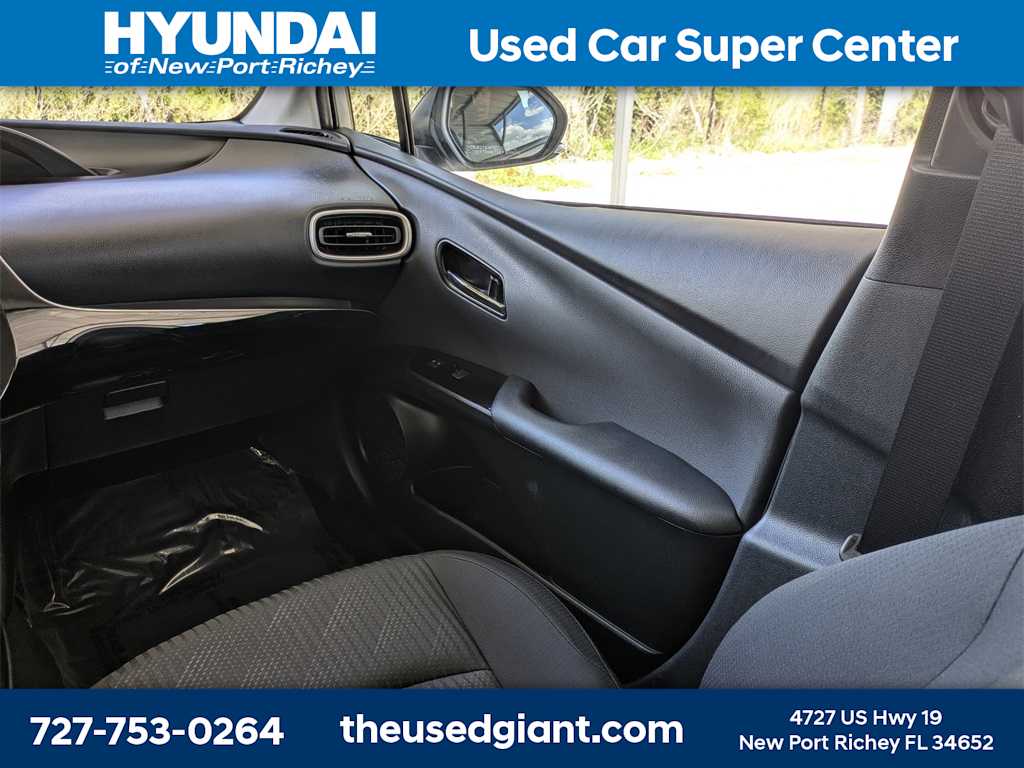 Thumbnail: 2022 Toyota Prius Prime - 20