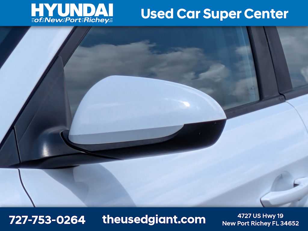 Thumbnail: 2020 Hyundai Elantra - 11