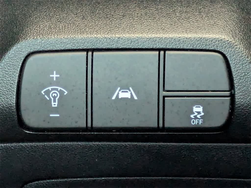 Thumbnail: 2023 Hyundai Elantra - 25