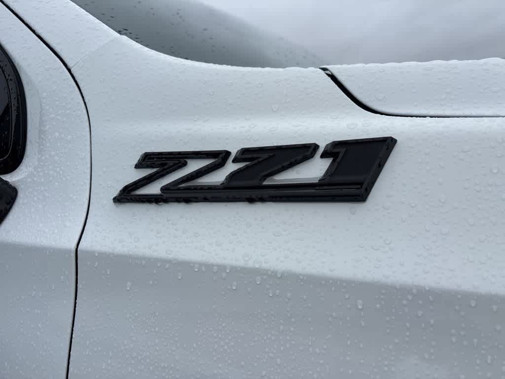 Thumbnail: 2022 Chevrolet Suburban - 5