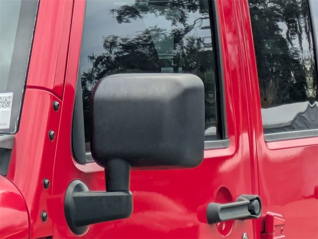 Thumbnail: 2015 Jeep Wrangler - 11