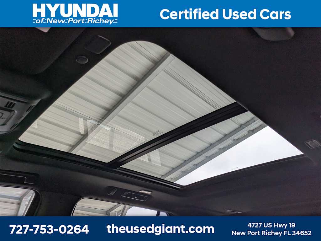 Thumbnail: 2021 GMC Yukon XL - 28