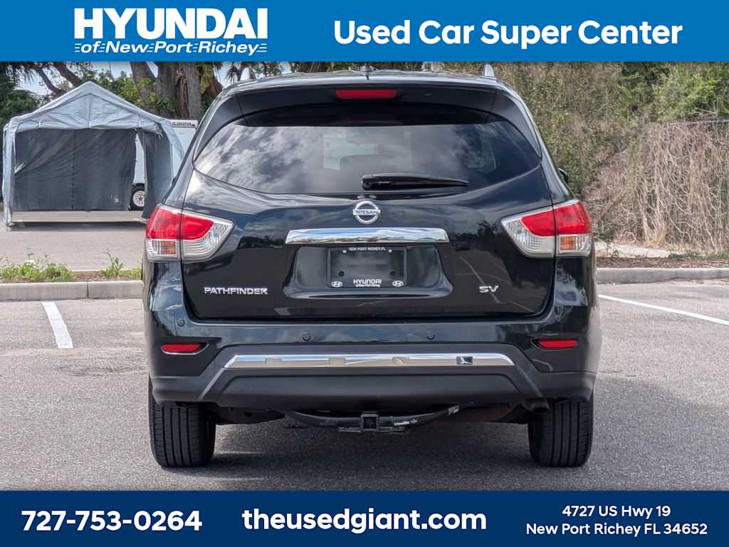 Thumbnail: 2015 Nissan Pathfinder - 4