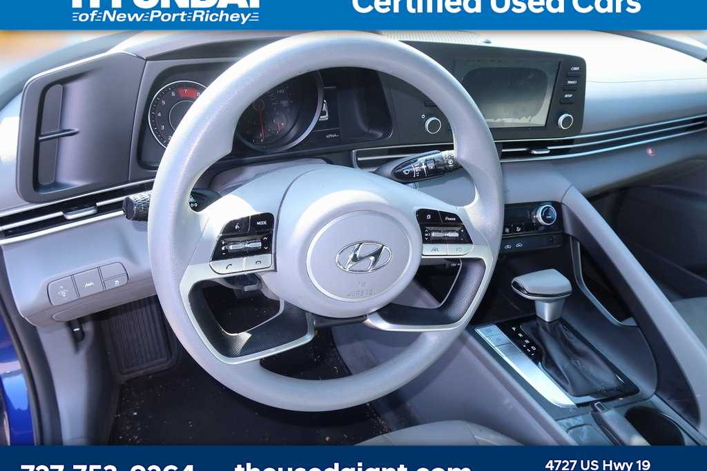 Thumbnail: 2021 Hyundai Elantra - 10