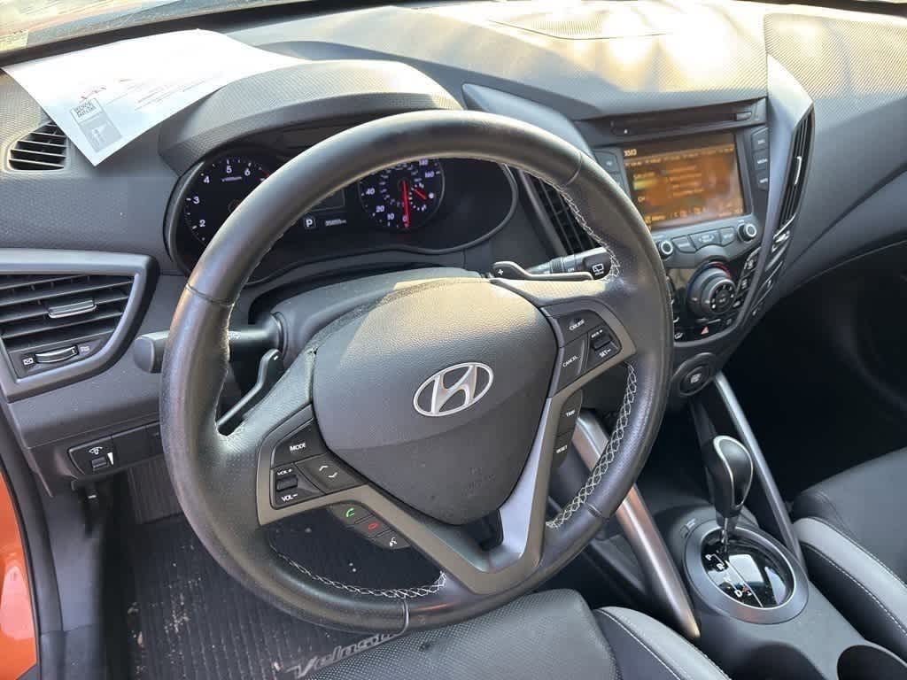 Thumbnail: 2016 Hyundai Veloster - 11