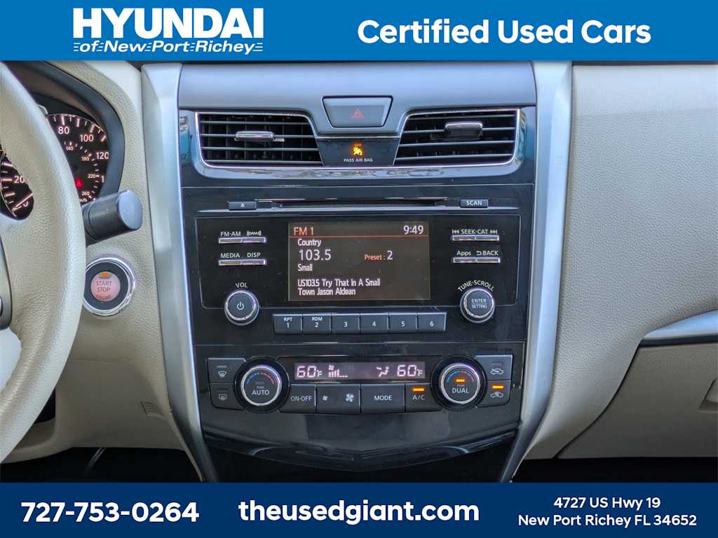 Thumbnail: 2015 Nissan Altima - 19