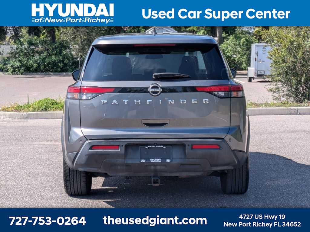 Thumbnail: 2022 Nissan Pathfinder - 4