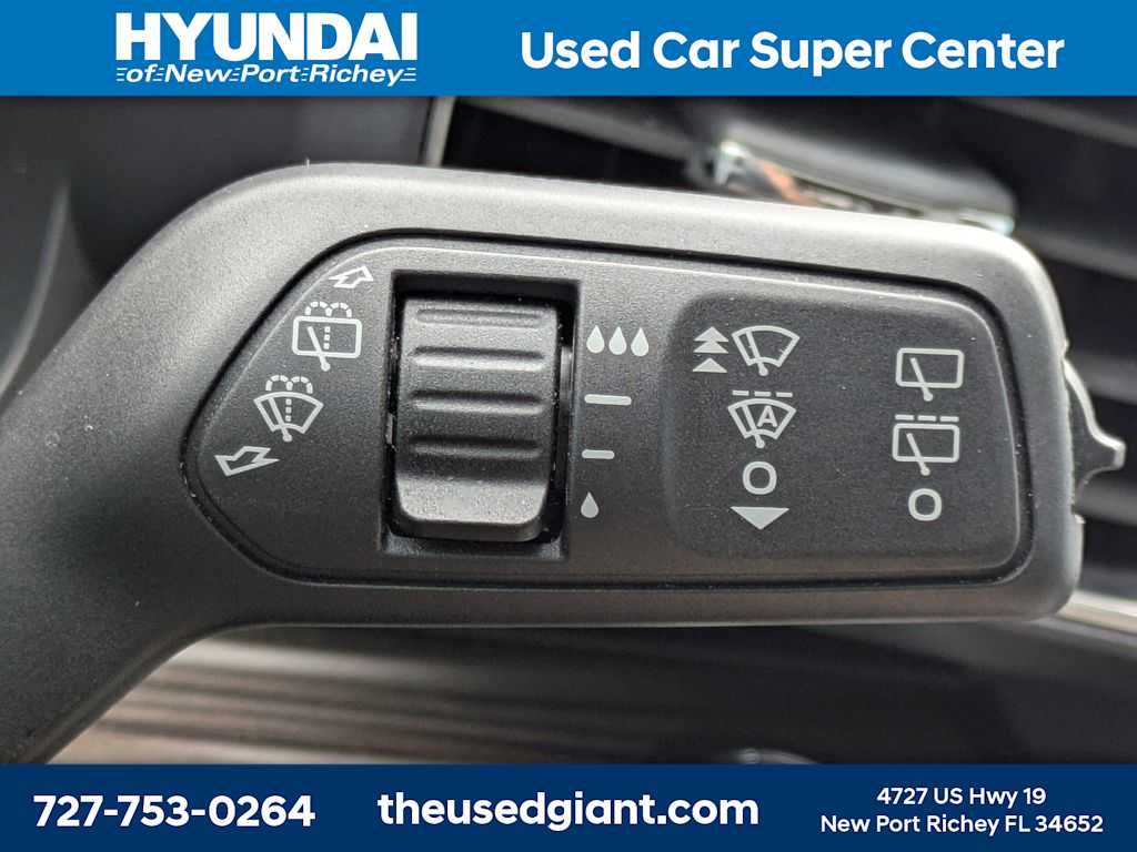 Thumbnail: 2021 Ford Explorer - 42