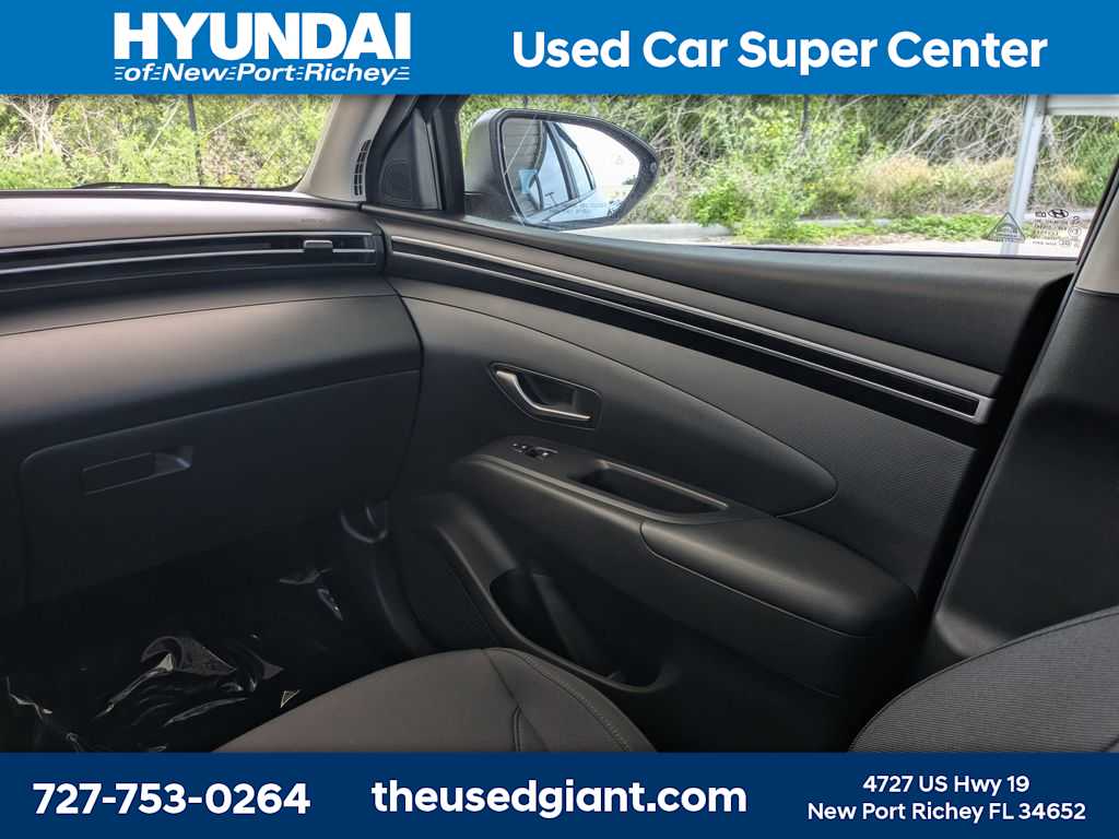 Thumbnail: 2023 Hyundai Tucson - 16