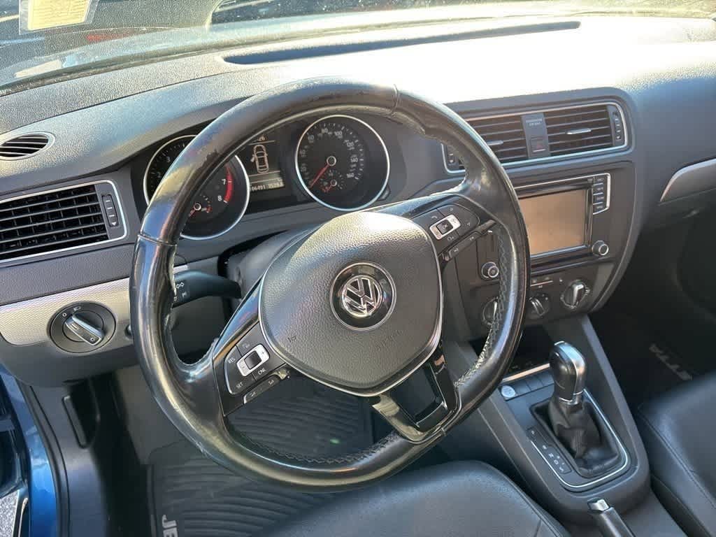 Thumbnail: 2017 Volkswagen Jetta - 13