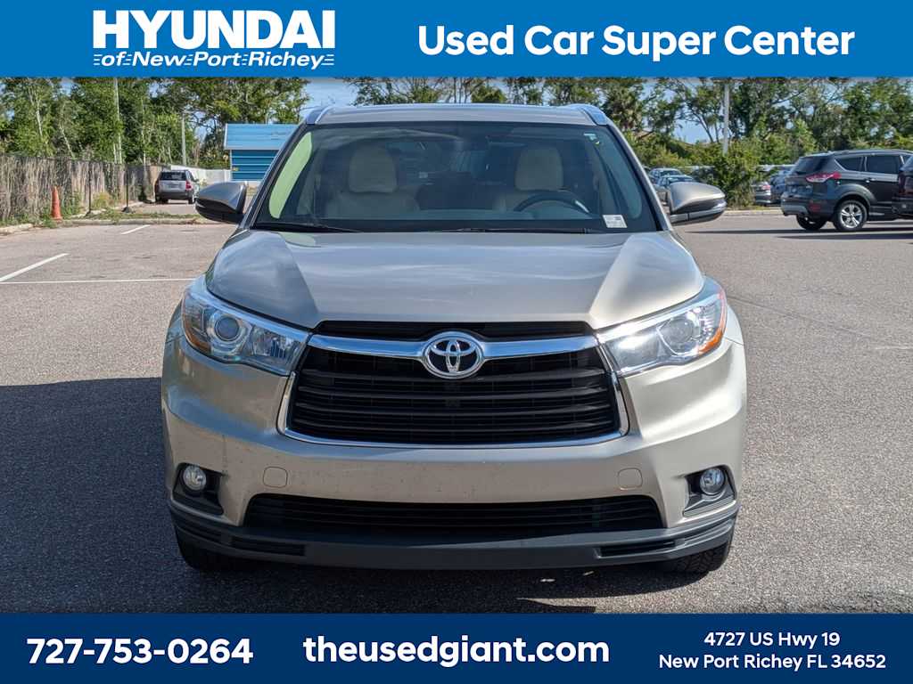 Thumbnail: 2016 Toyota Highlander - 8