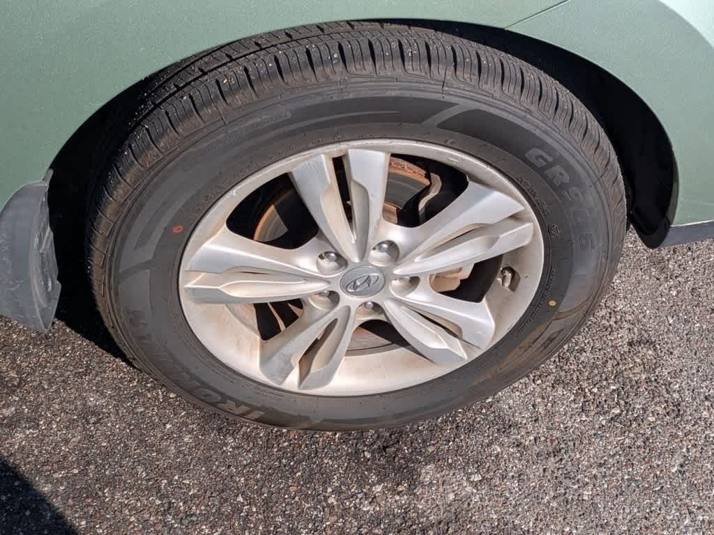 Thumbnail: 2011 Hyundai Tucson - 5