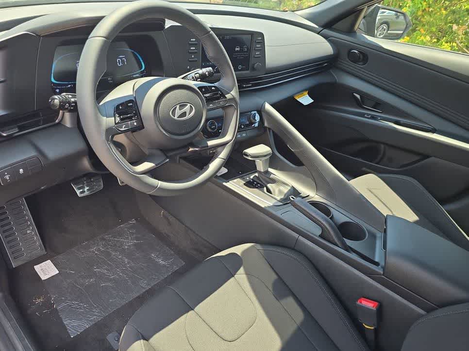 Thumbnail: 2026 Hyundai Elantra - 15