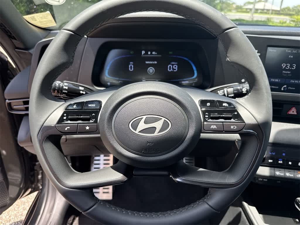 Thumbnail: 2025 Hyundai Elantra - 20