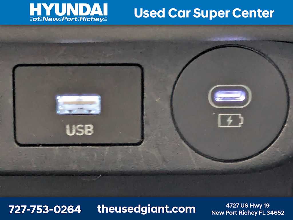 Thumbnail: 2025 Hyundai Elantra - 24