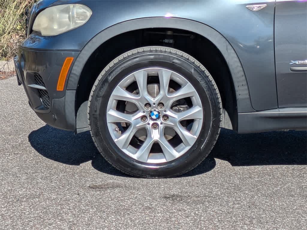 Thumbnail: 2012 BMW X5 - 10