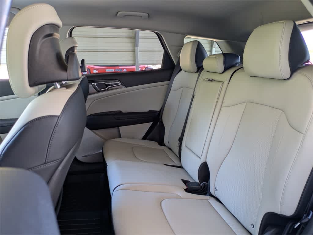 Thumbnail: 2025 Kia Sportage - 14