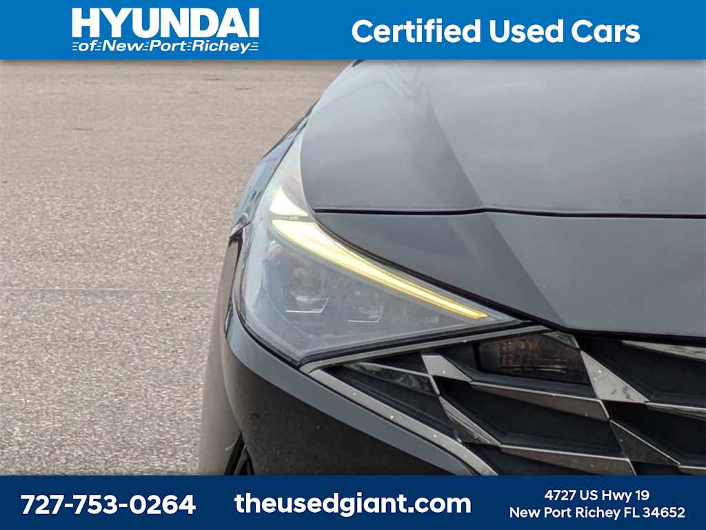 Thumbnail: 2022 Hyundai Elantra - 9