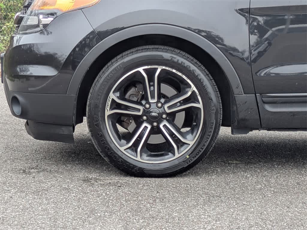 Thumbnail: 2015 Ford Explorer - 10