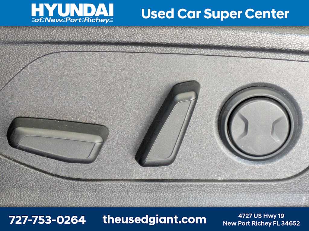 Thumbnail: 2022 Hyundai Tucson - 22