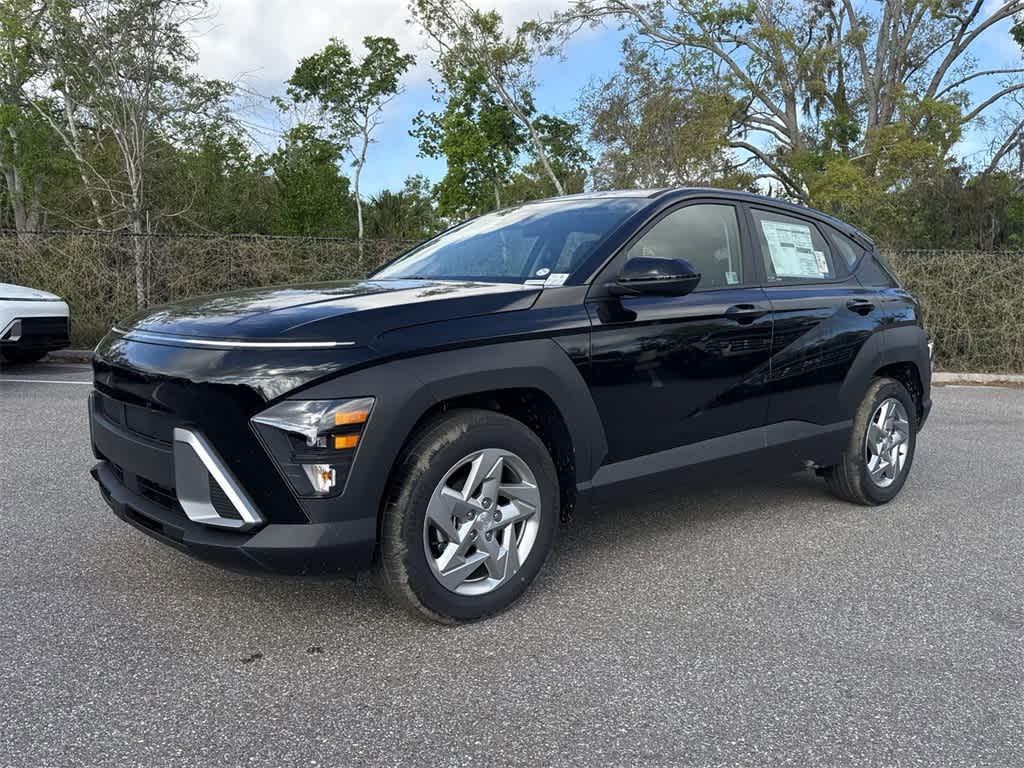 2025 Hyundai Kona SE Hero Image