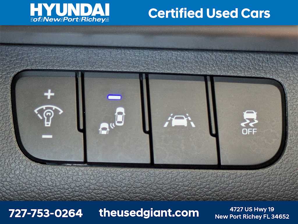 Thumbnail: 2019 Hyundai Elantra - 23