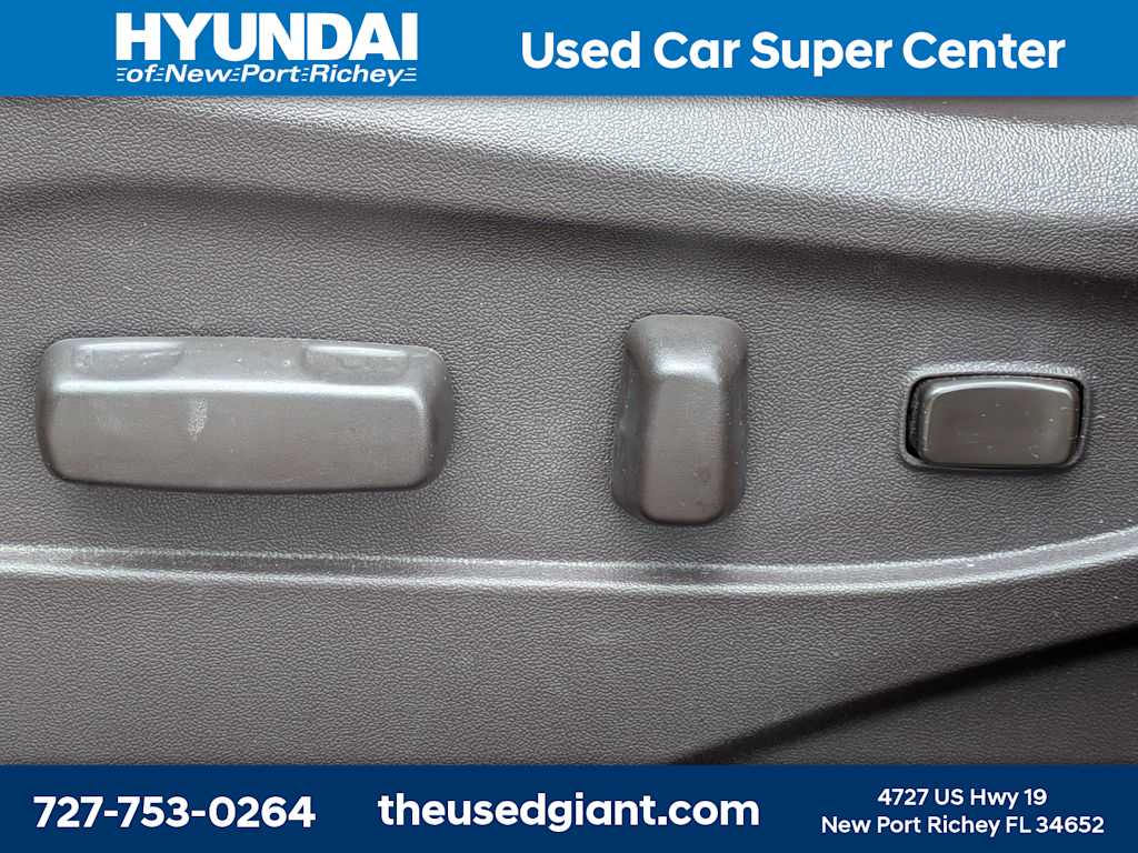 Thumbnail: 2015 Hyundai Tucson - 22