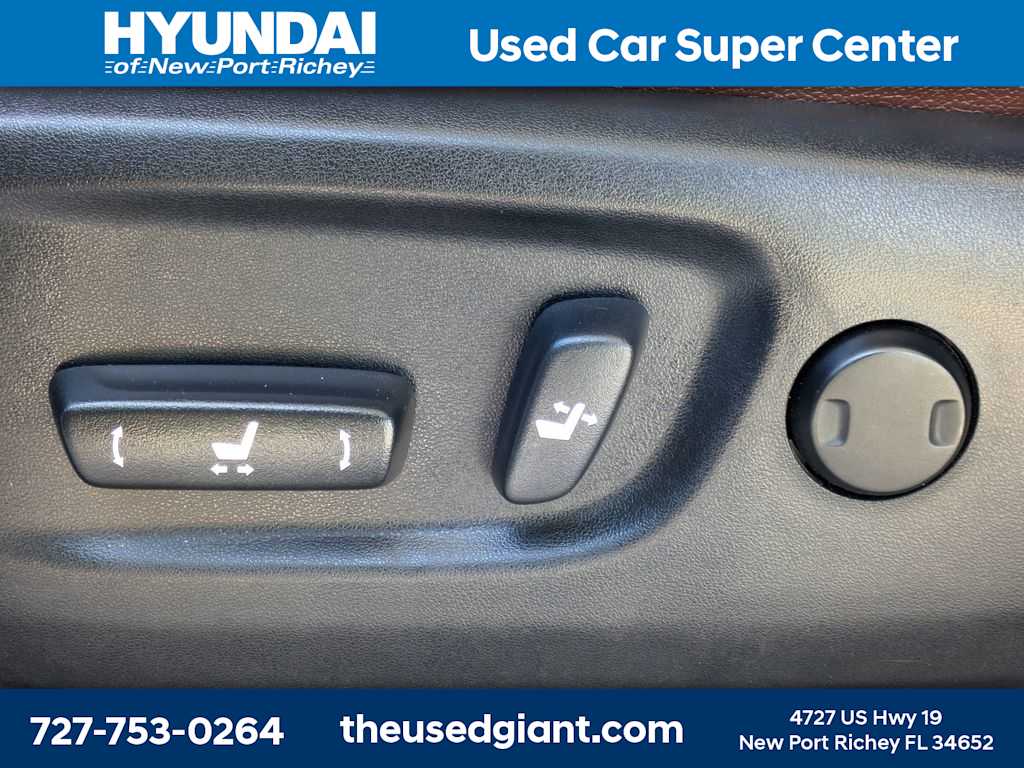 Thumbnail: 2018 Toyota 4Runner - 21