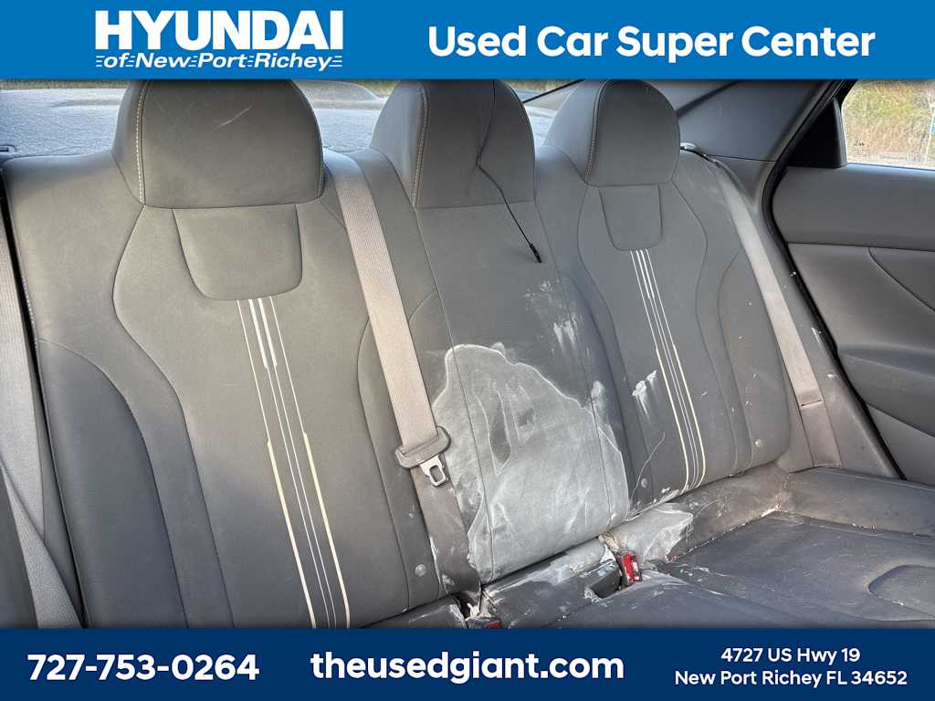 Thumbnail: 2021 Hyundai Elantra - 8