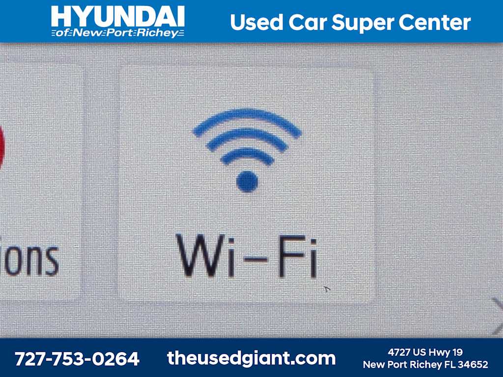 Thumbnail: 2022 Toyota Prius Prime - 25