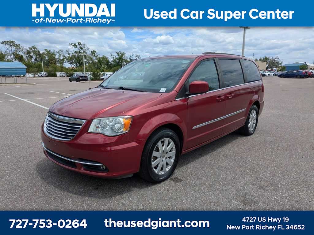 2015 Chrysler Town & Country Touring -
                  New Port Richey, FL