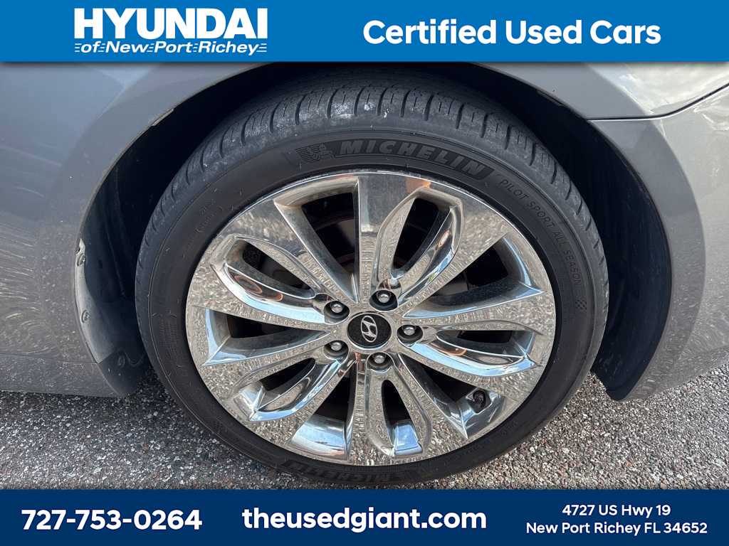 Thumbnail: 2011 Hyundai Sonata - 3