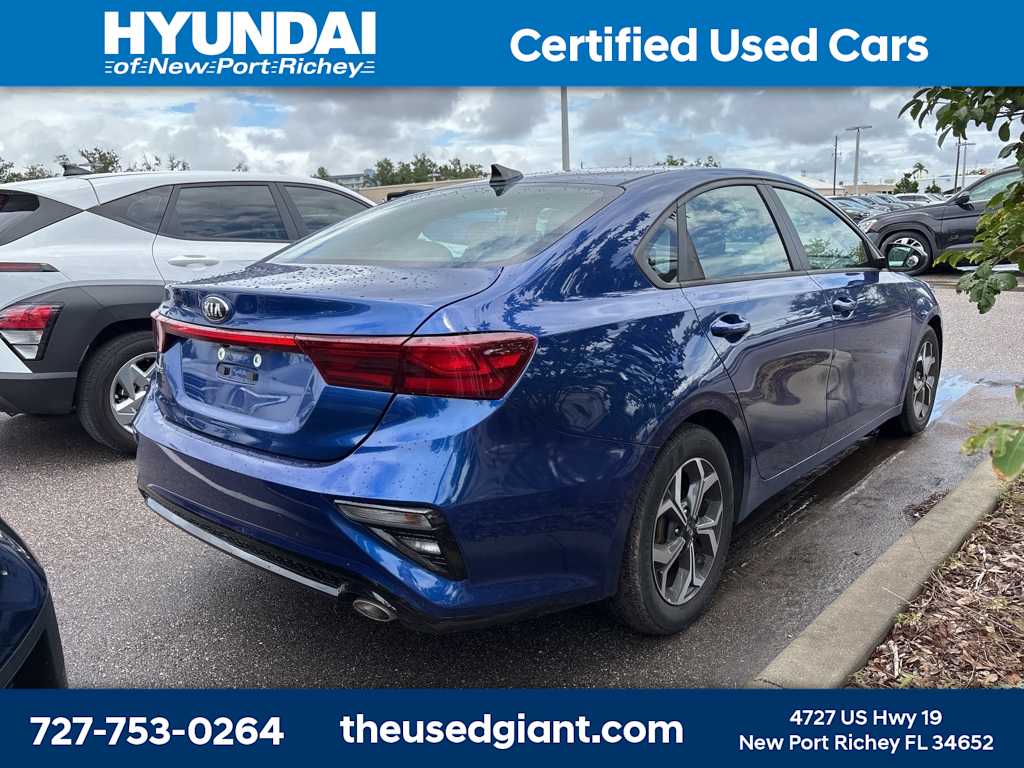 Thumbnail: 2020 Kia Forte - 3