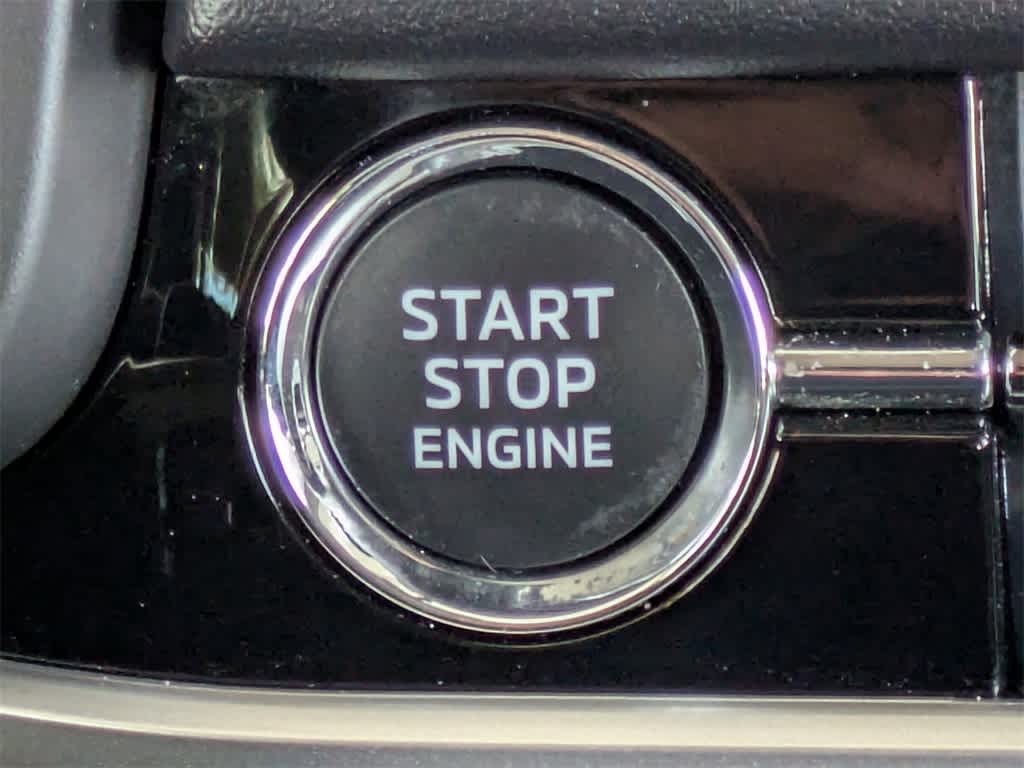 Thumbnail: 2022 Mitsubishi Outlander - 38