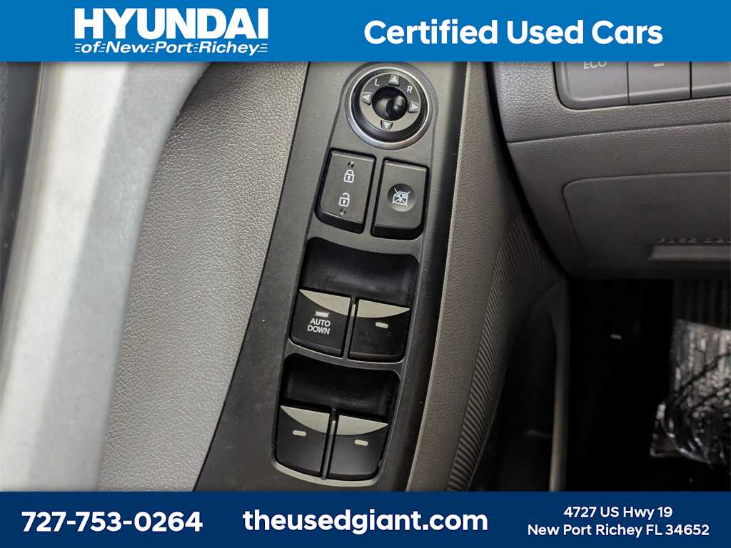 Thumbnail: 2016 Hyundai Elantra - 23